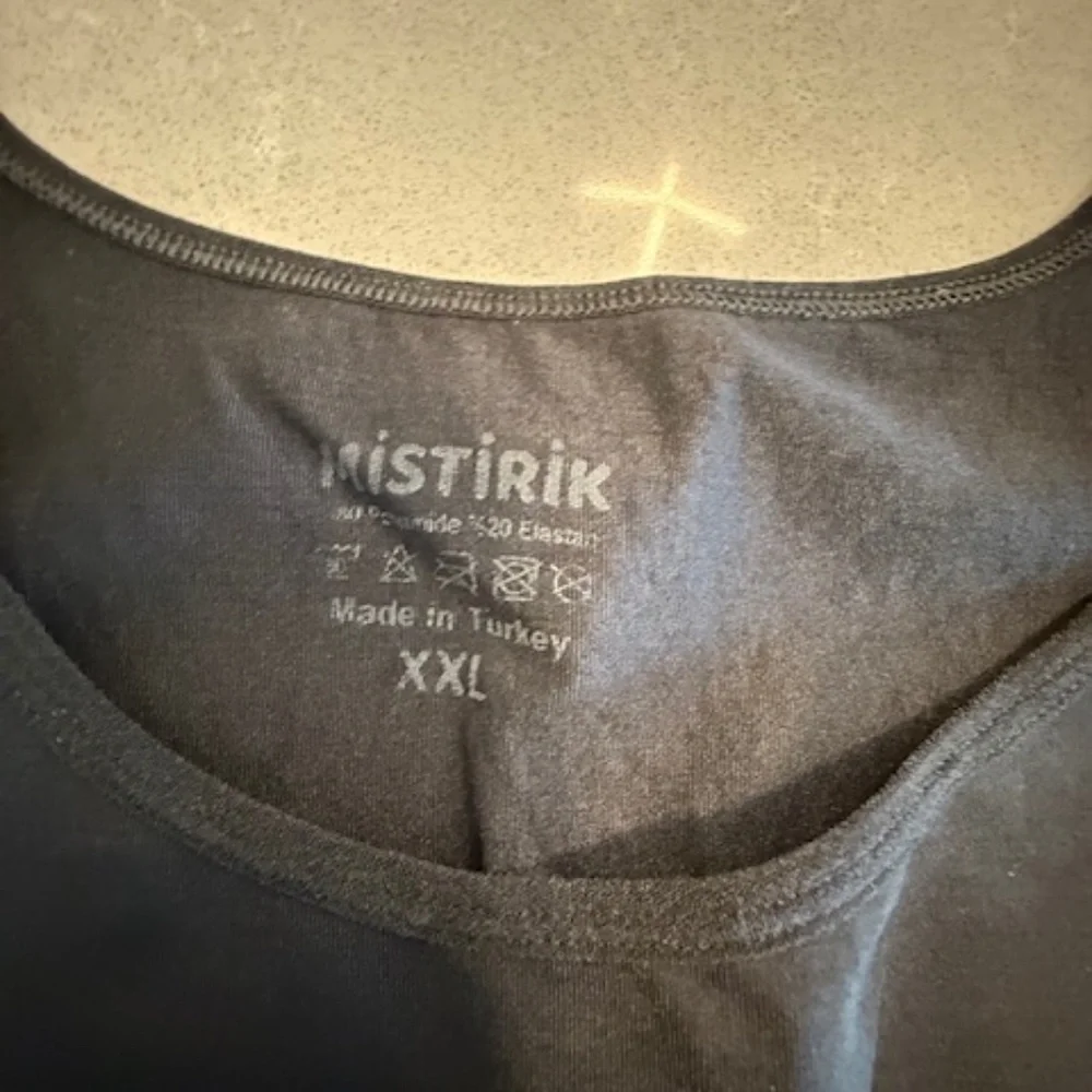 2 Men's Compression Undershirt Slimming Tanks Shirt Abdomen XXL EUC